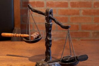 perbedaan hukum perdata dan hukum pidana
